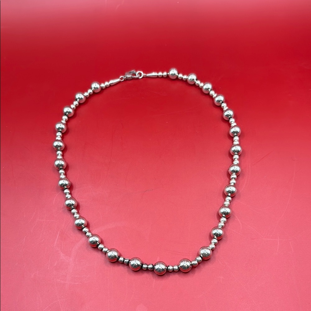 Elegant Sterling Silver Beaded Heart Clasp Necklace